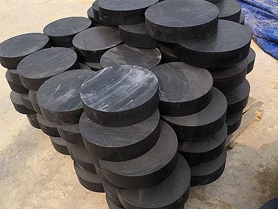 盘锦板式橡胶支座由若干层橡胶片与薄钢板经加压硫化